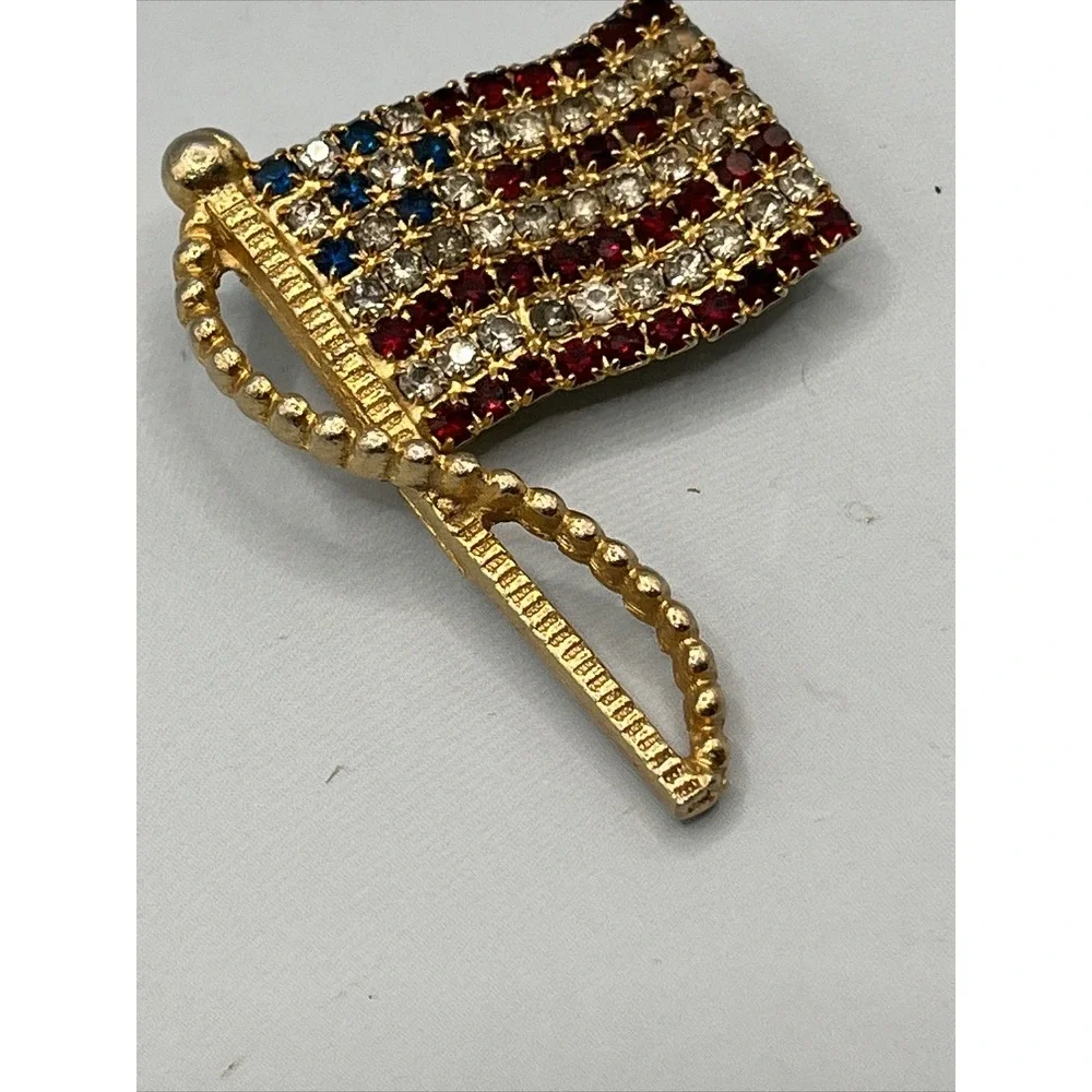 Rafaelian vintage rhinestone